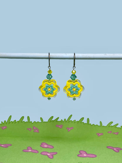 Retro flower earrings
