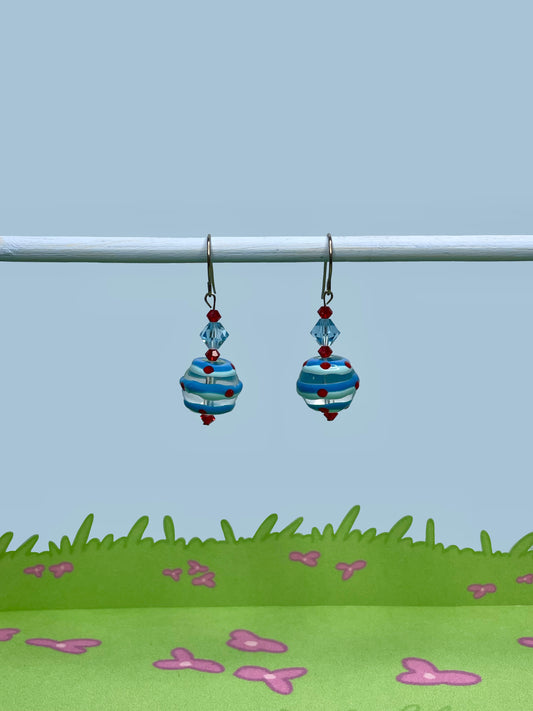 Striped earrings with dots